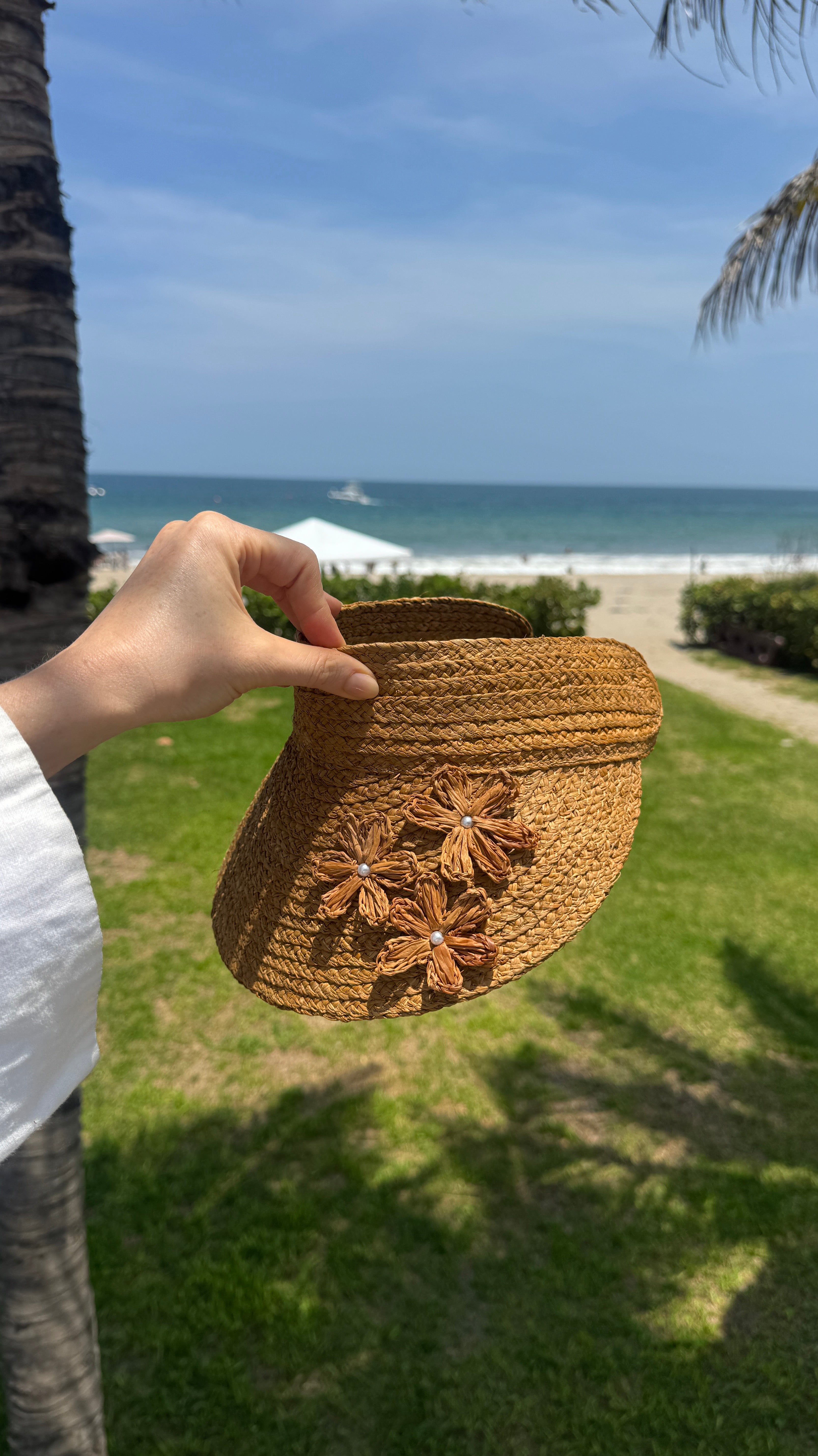 Visera - Antonella Camel