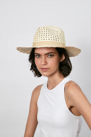 Belinda - Calado con blondas