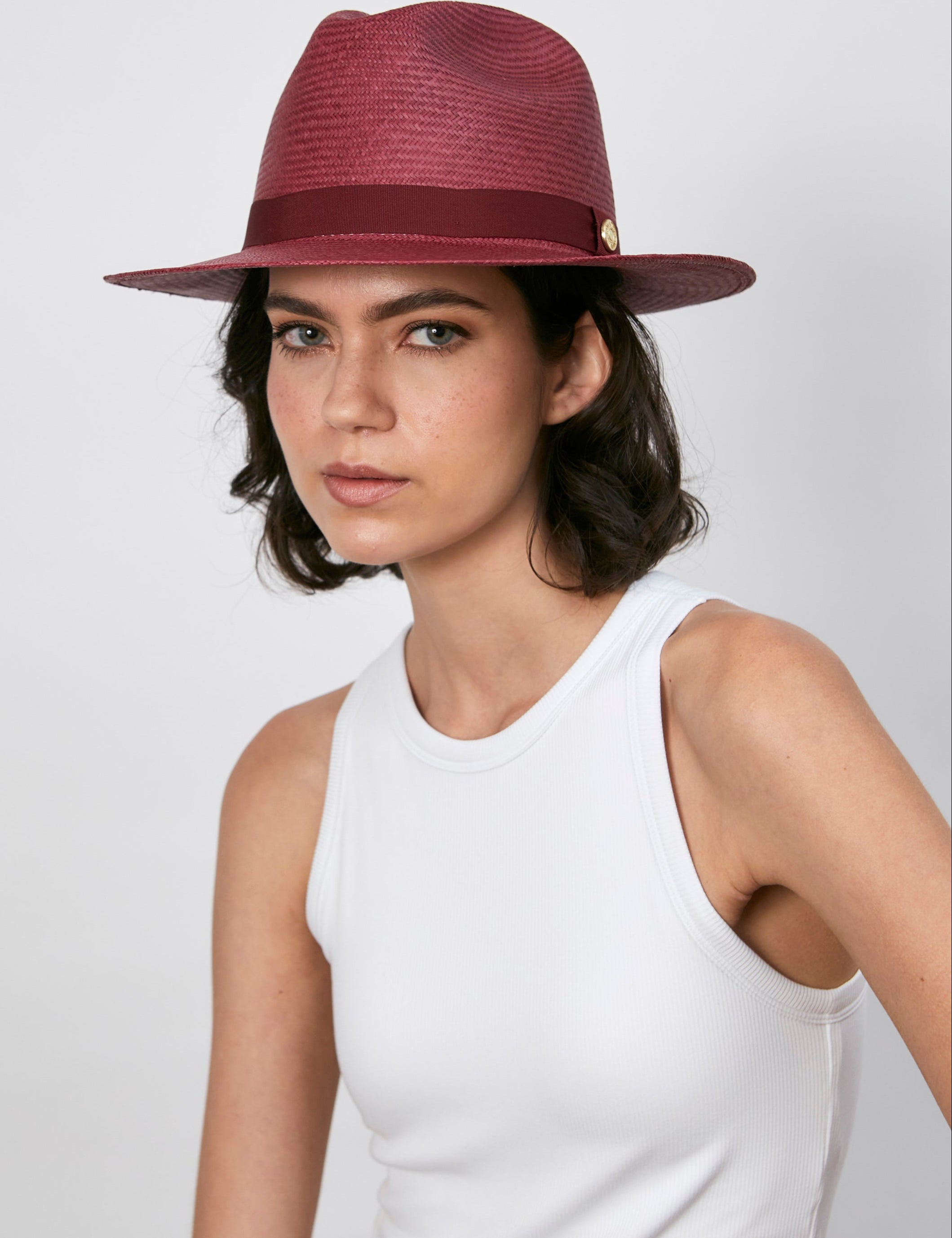 BenaviaSombreroMujer-FRIDA2.jpg