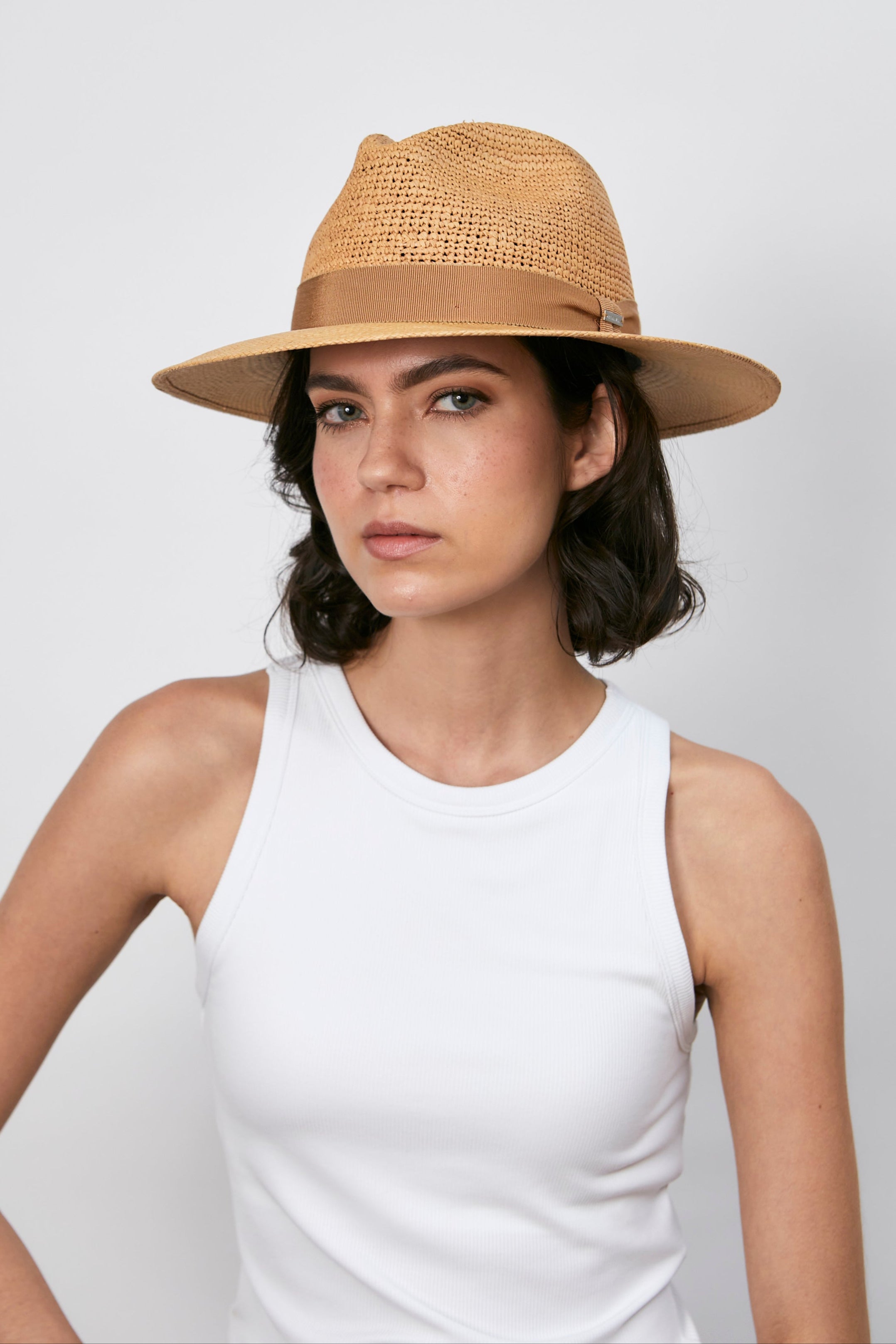 GRACIA - Fedora ala corta cabeza crochet