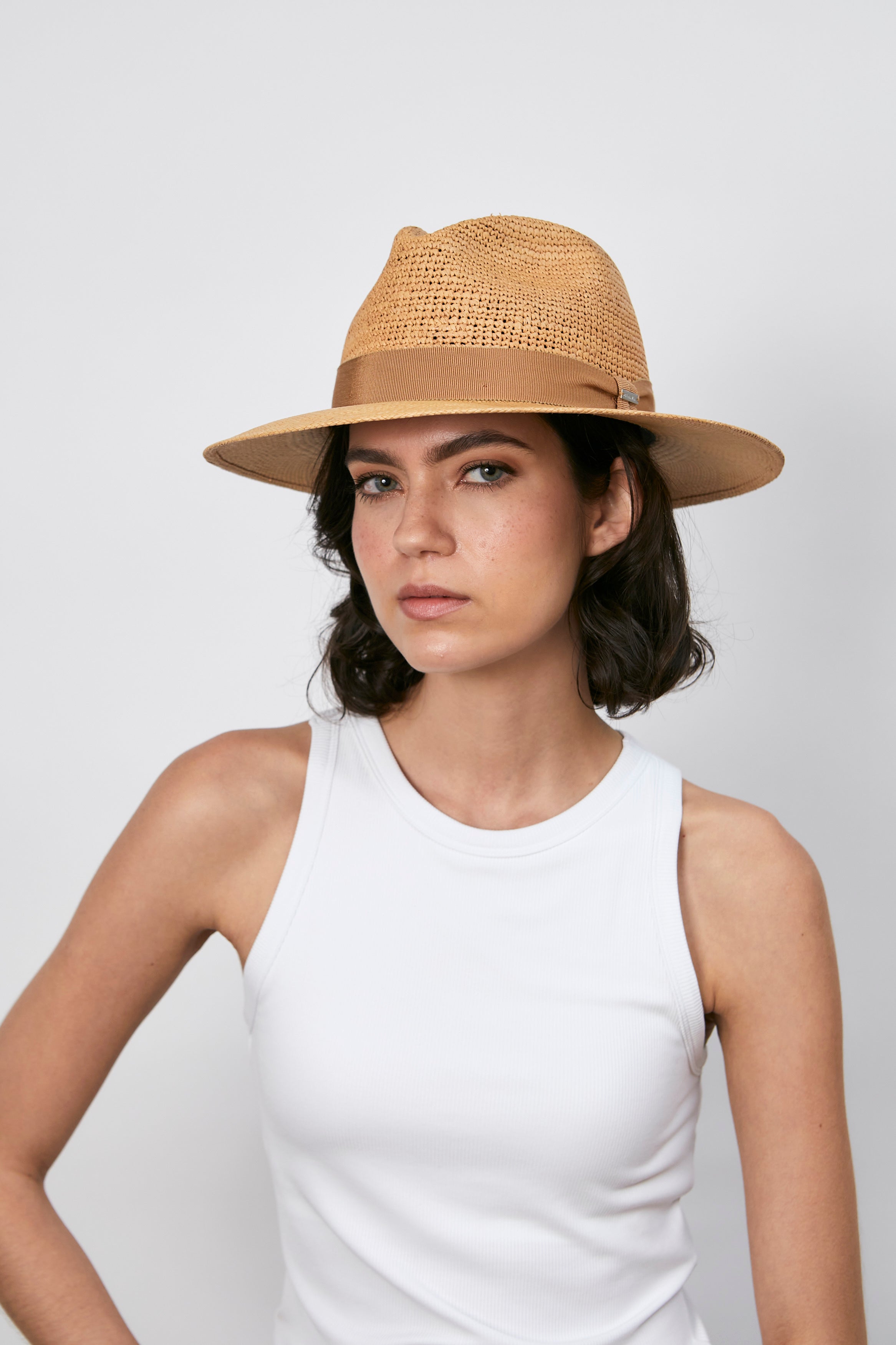 GRACIA - Fedora ala corta cabeza crochet