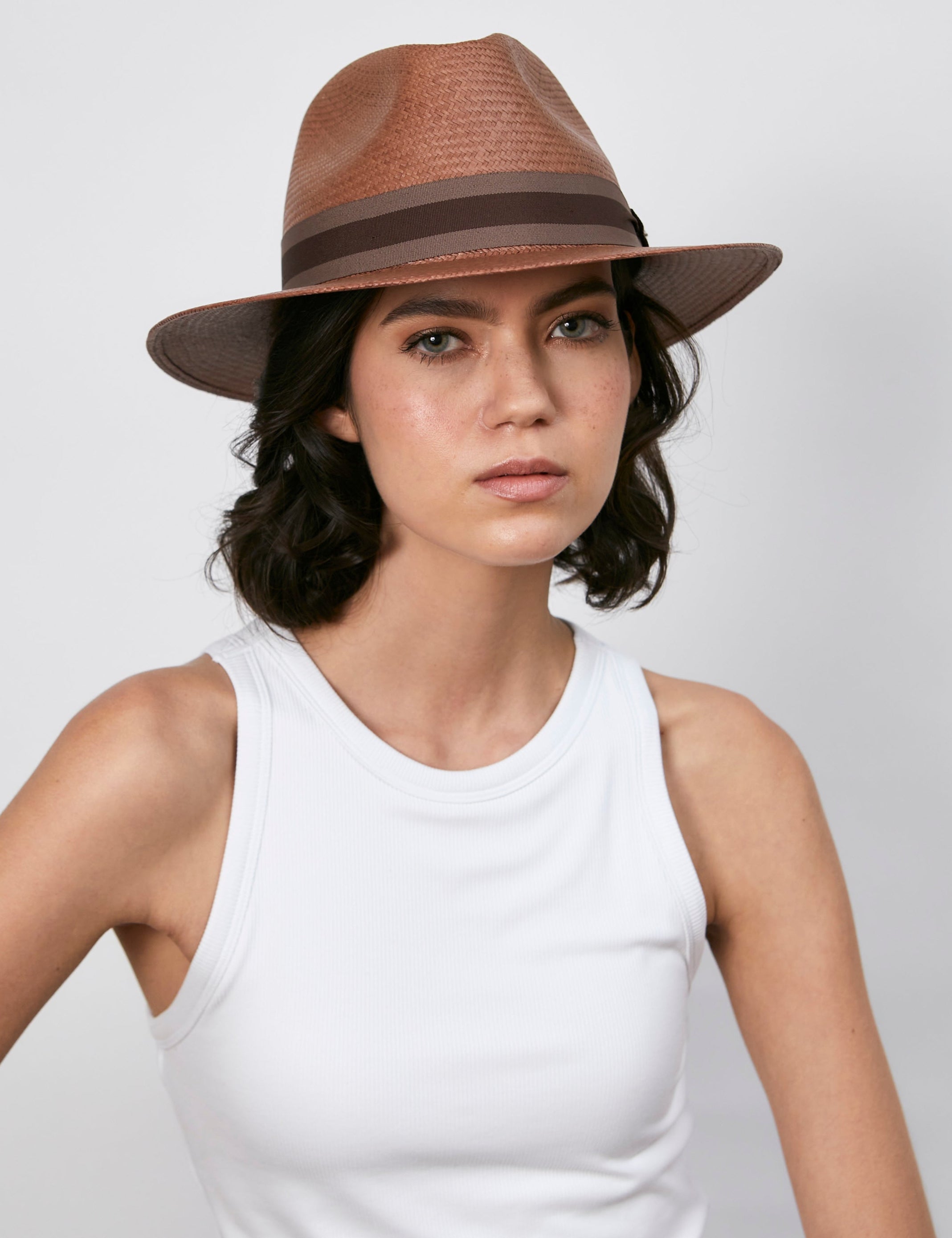 BenaviaSombreroMujer-KOA24.jpg