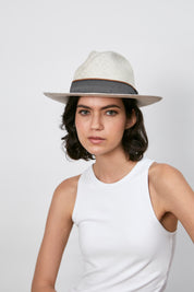 LEX - Fedora clásico ala corta