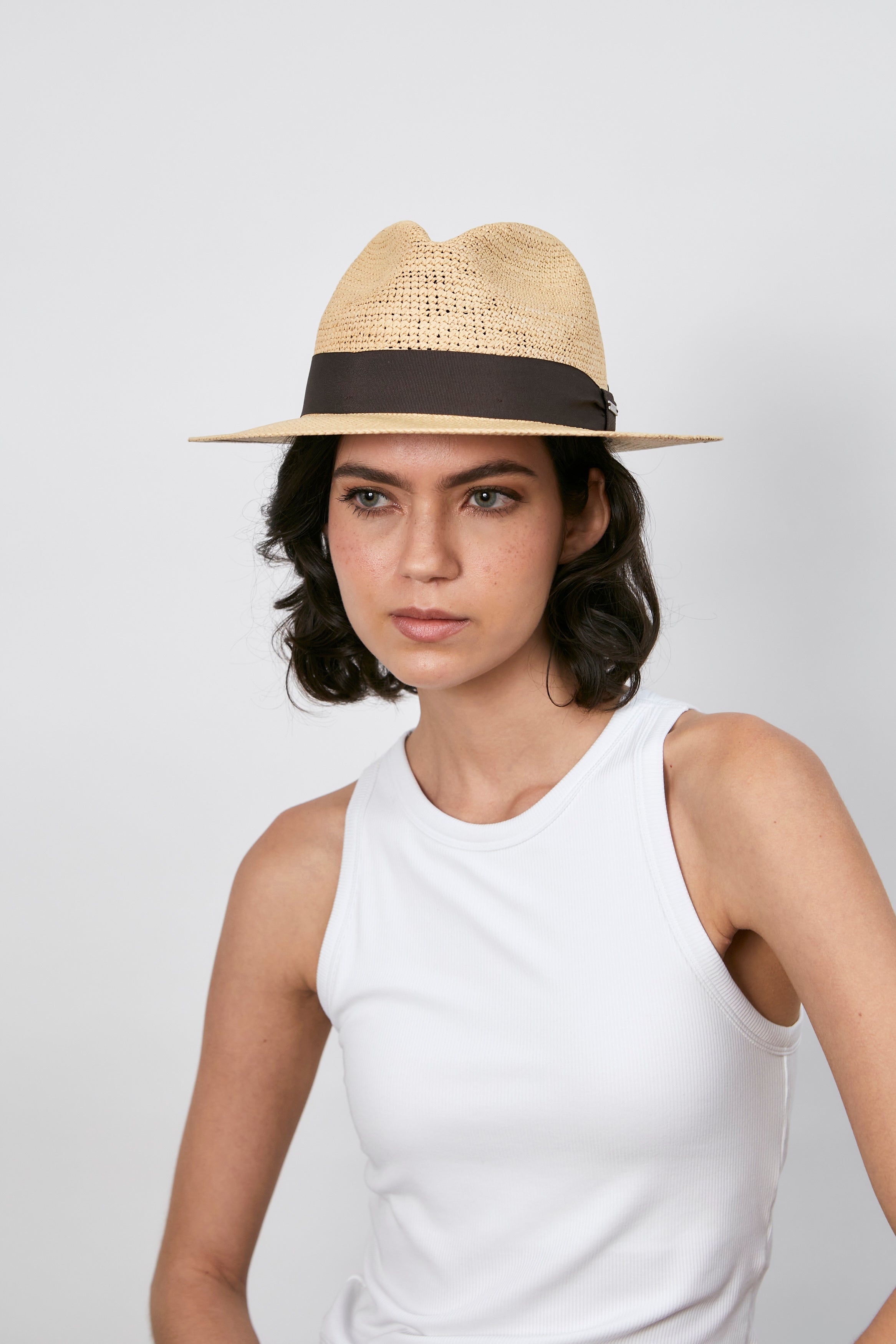 MIKO - Fedora ala corta cabeza crochet