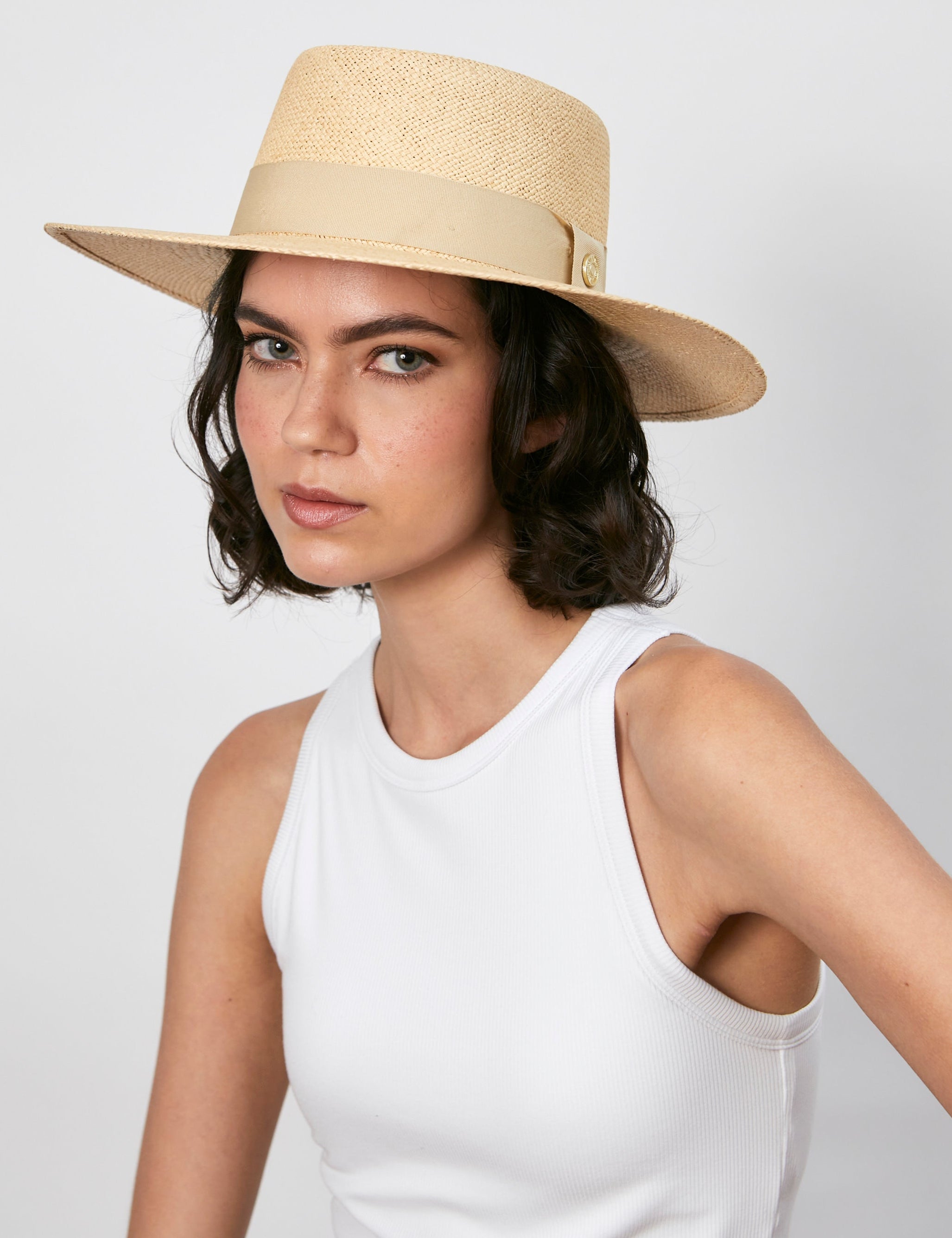 BenaviaSombreroMujer-NATALIA2.jpg