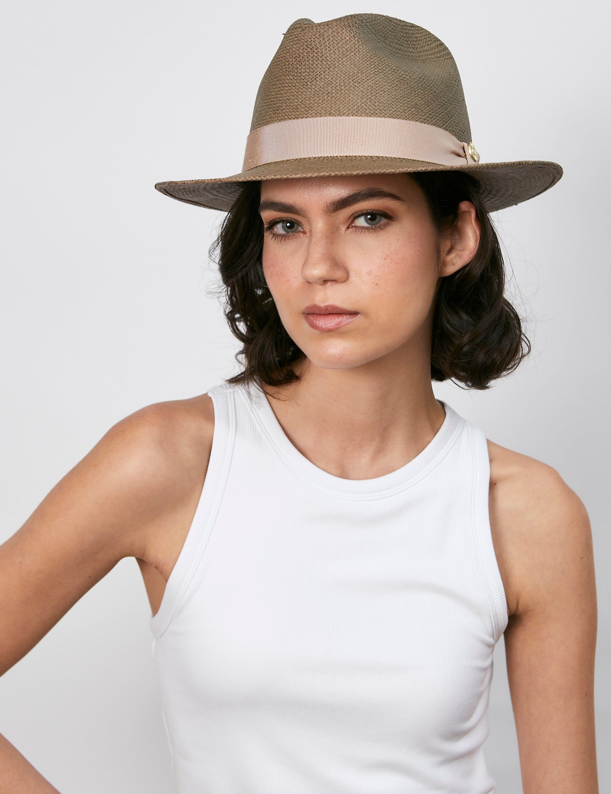 BenaviaSombreroMujer-NICOLE2.jpg