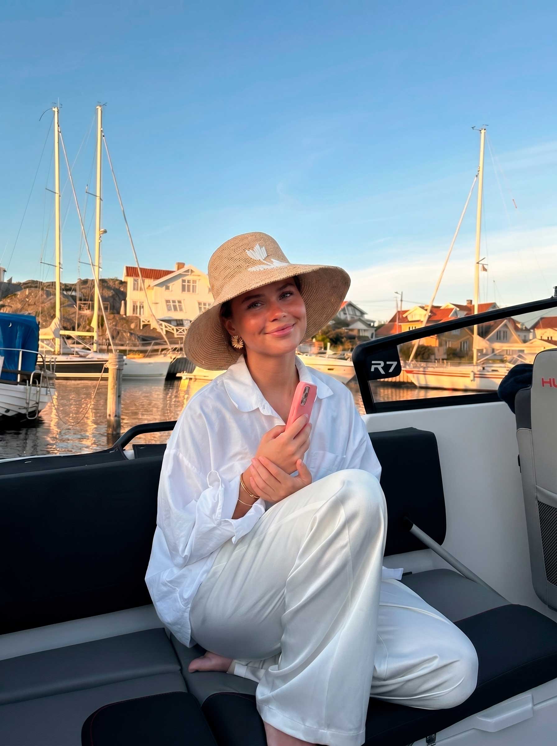 Larissa - Crochet Bucket Hat
