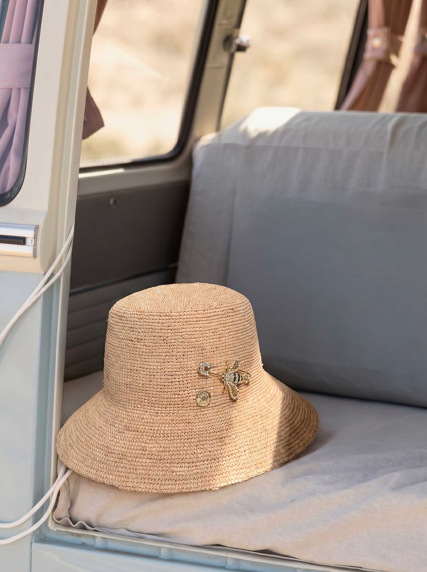 Abeja - Crochet bucket hat